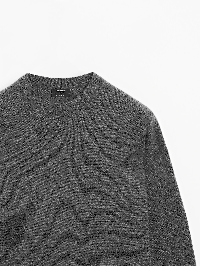 100% cashmere oversize sweater with elbow patches