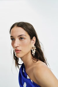 BOUCLES D'OREILLES MÉTALLIQUES EN GOUTTE