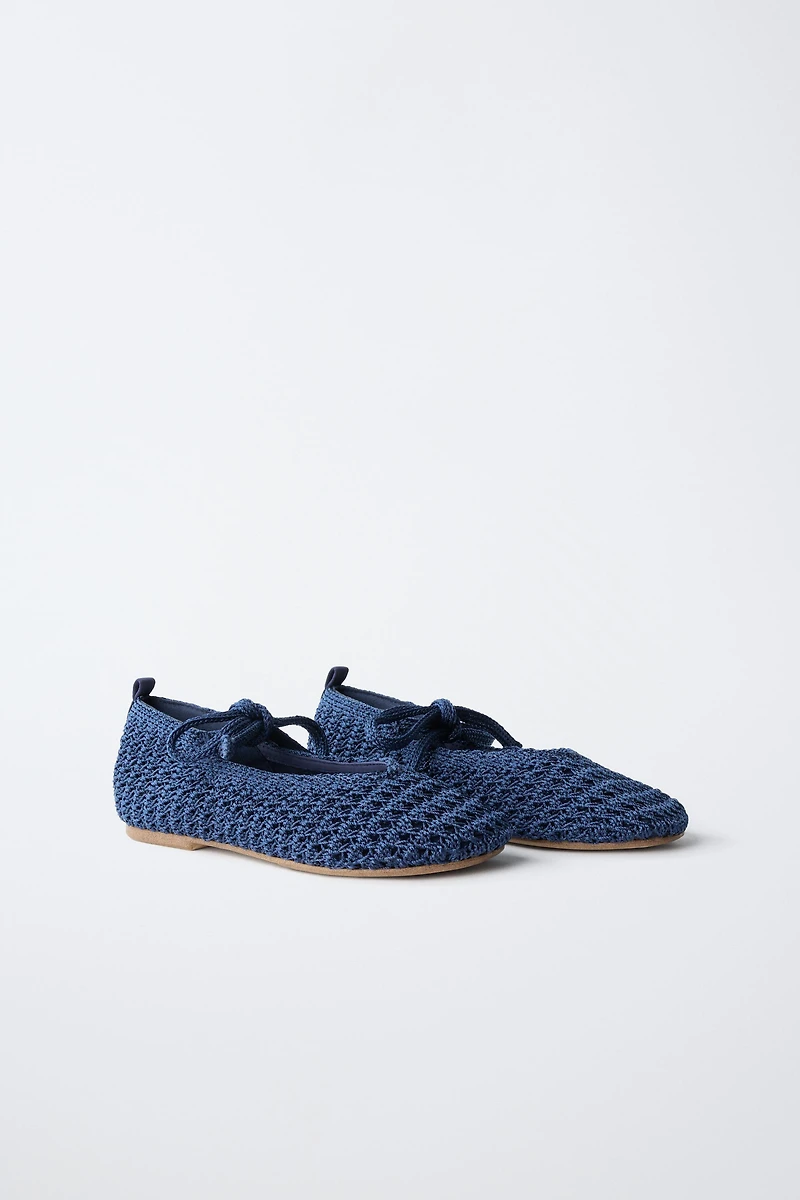 CROCHET BOW BALLET FLATS