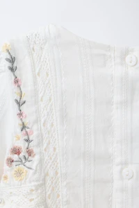 ROBE ET CULOTTE À FLEURS BRODÉES