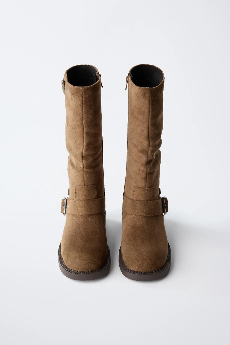 BOTTES À BOUCLES