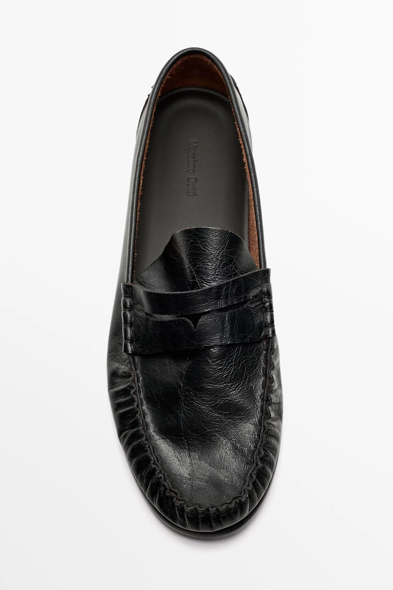 Soft leather shirred loafer