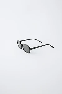 RECTANGULAR PLASTIC FRAME SUNGLASSES