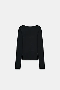 LONG SLEEVE T-SHIRT