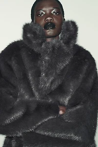 MANTEAU COURT RÉVERSIBLE EFFET FOURRURE