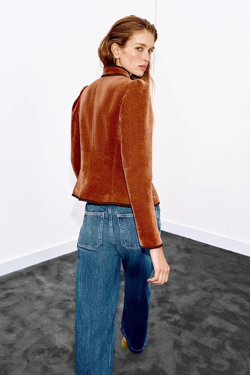 VESTE À LISERÉS EN CONTRASTE
