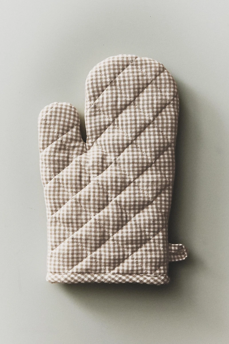 GINGHAM OVEN MITT