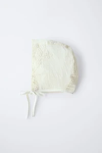 EMBROIDERED FLOWER BONNET