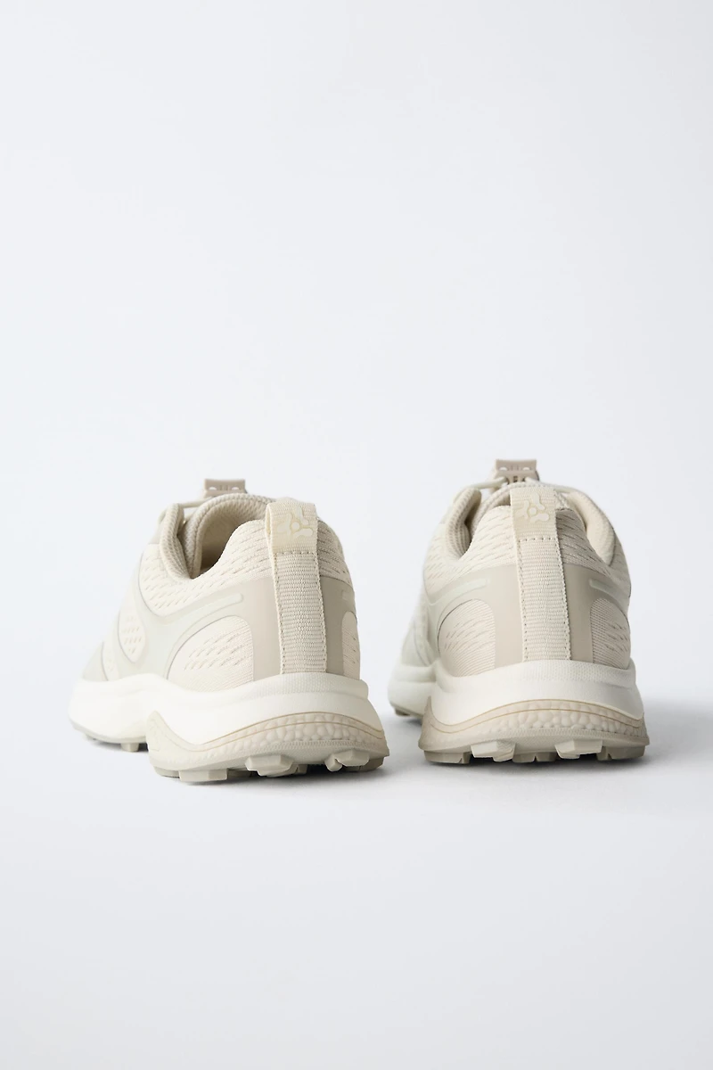 MESH SNEAKERS