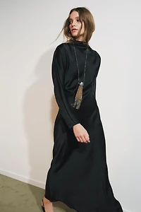 ROBE SATINÉE DRAPÉE