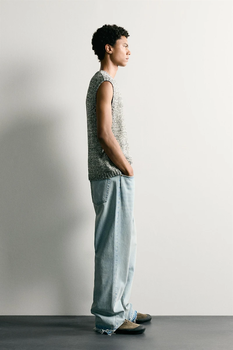 TEXTURED KNIT VEST