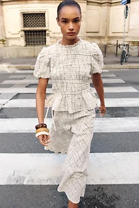 EMBROIDERED PLAID BOW TOP