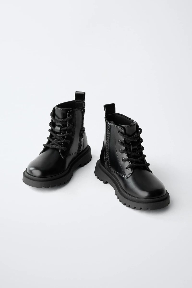 HEART BOOTS