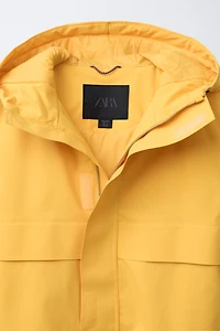 WATER RESISTANT AND WINDPROOF JACKET