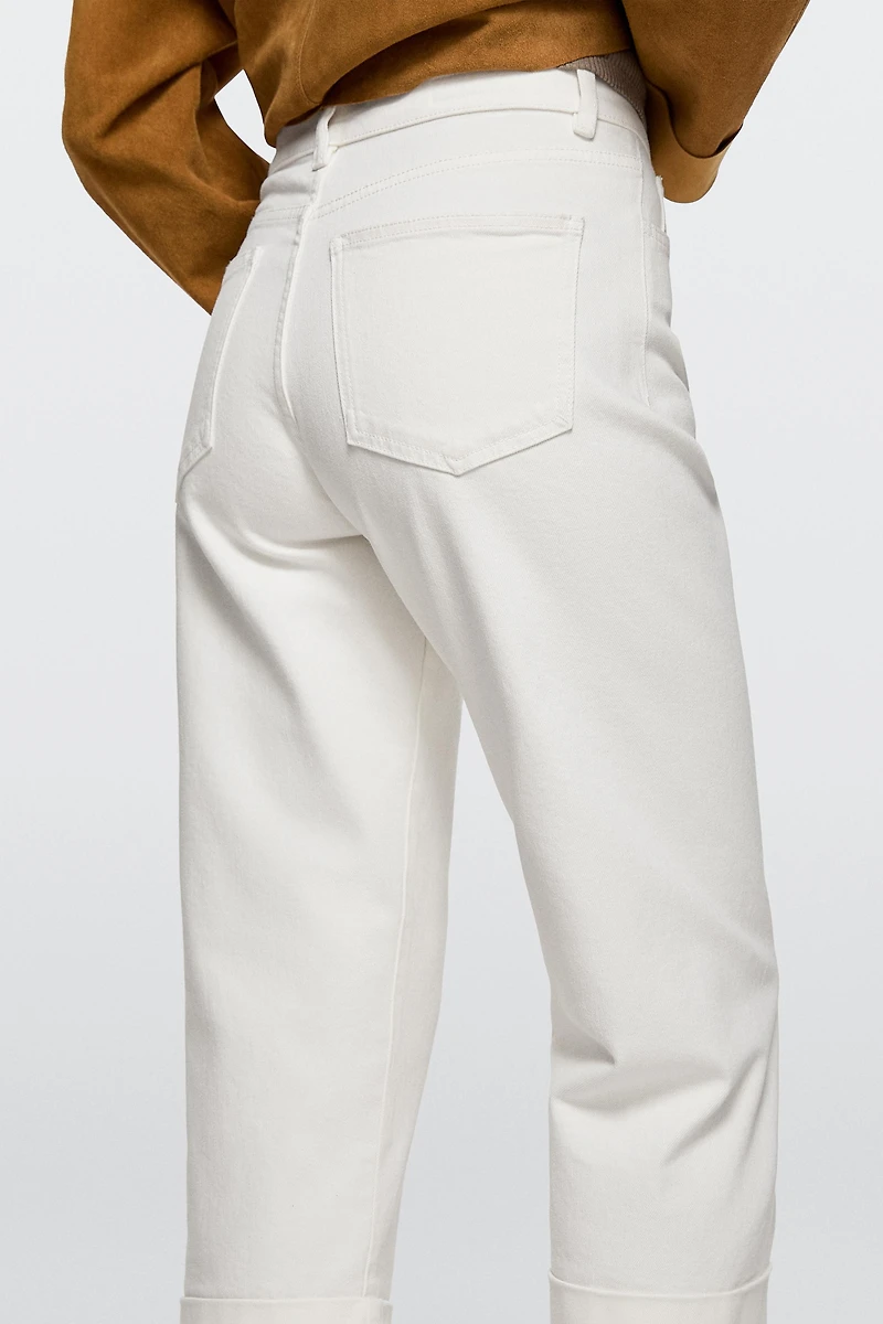 Mid-rise capri jeans with turn-up hems