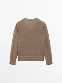 Long sleeve V-neck knit sweater