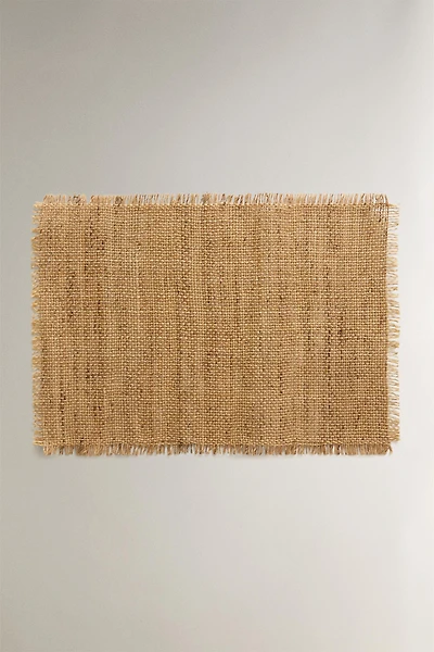 WOVEN FIBER PLACEMAT