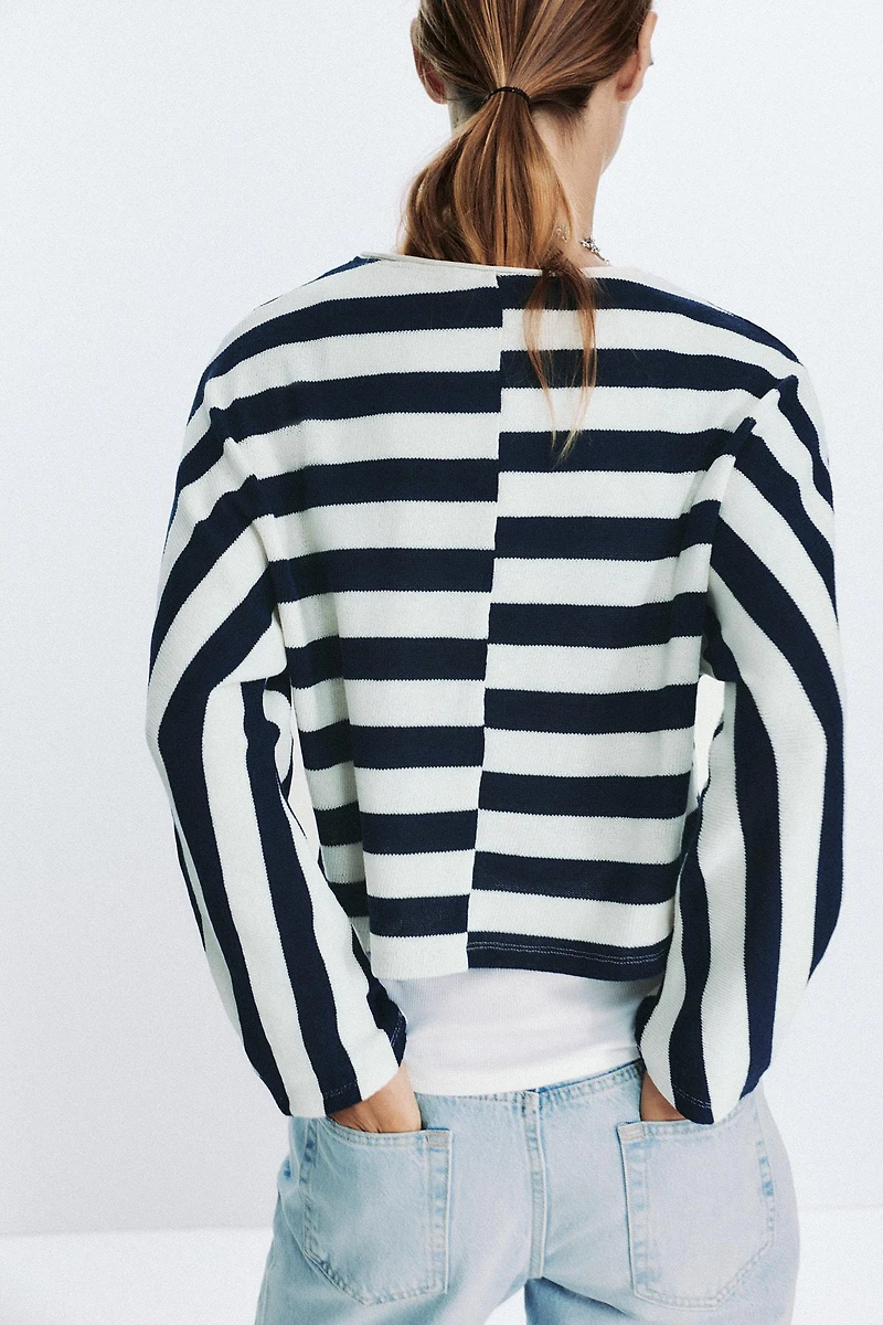 BATWING SLEEVE STRIPED TOP