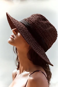 CONTRAST BAND HAT