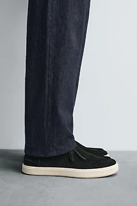 CASUAL LEATHER SHOES