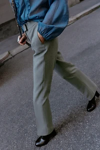 LOW RISE FLARE PANTS