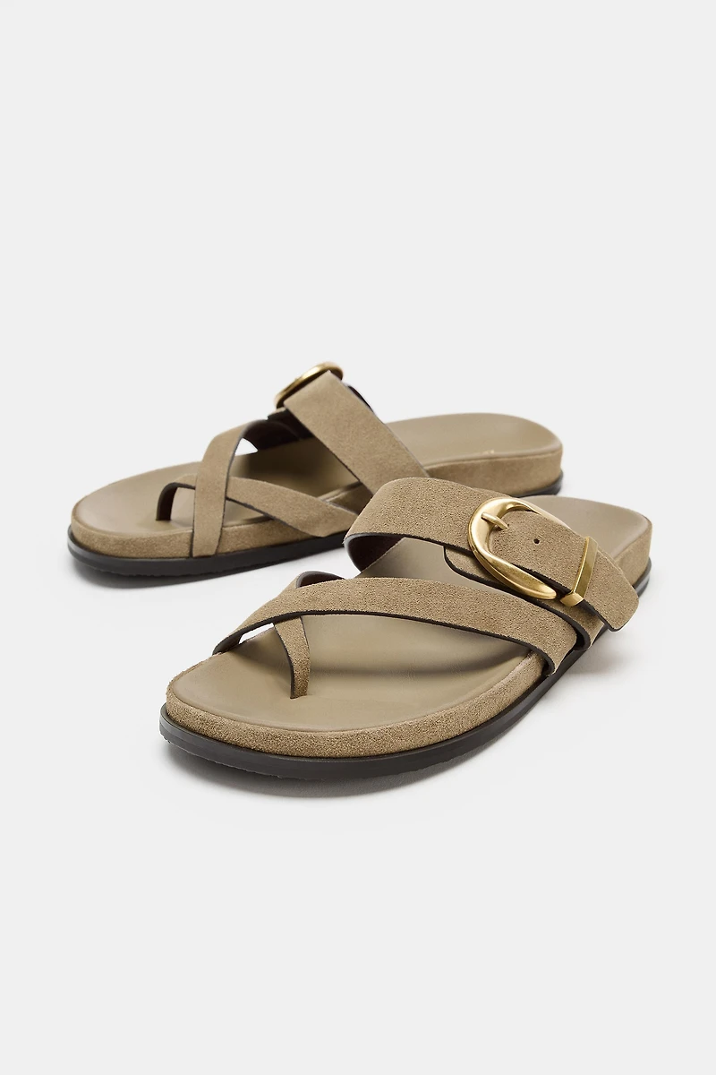 LEATHER BUCKLE SANDALS