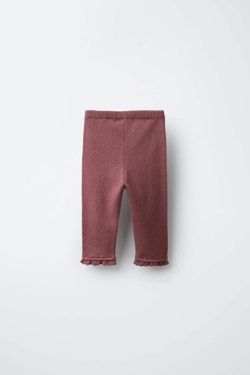 LEGGING EN MAILLE AVEC DENTELLE