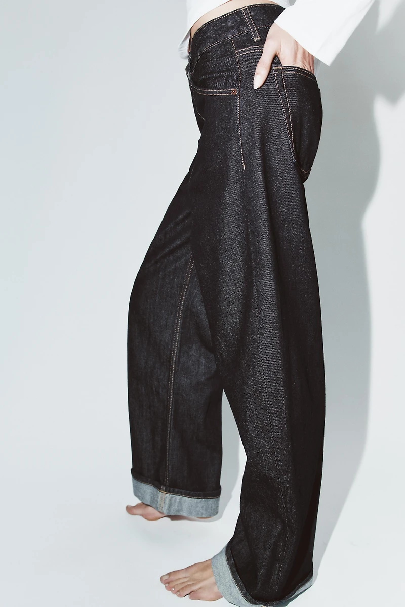 TRF MID-RISE BAGGY FOLDED JEANS