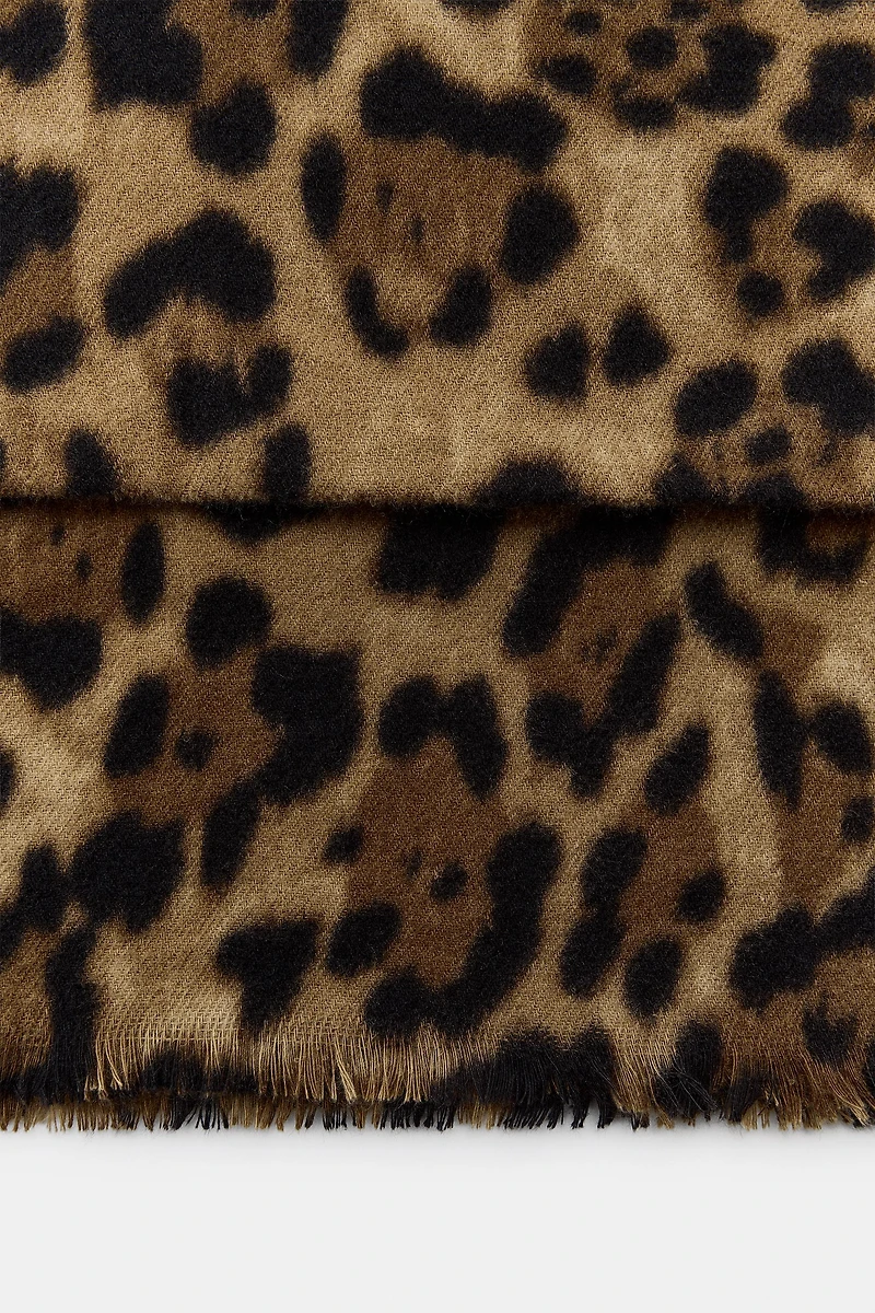 ANIMAL PRINT SCARF