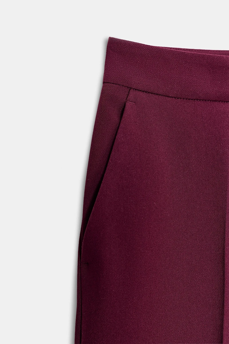 STRAIGHT LEG PANTS