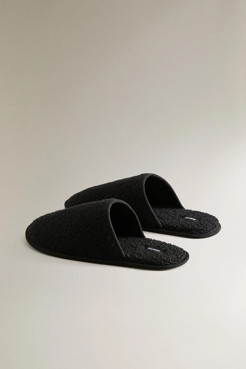 CHAUSSON CHAUD SEMELLE CUIR