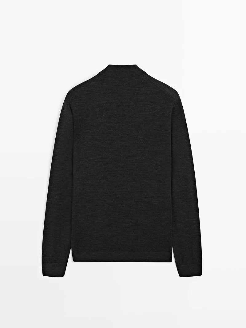 100% merino wool zip-up knit cardigan