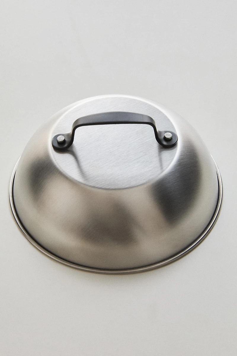 CLOCHE DE BARBECUE EN ACIER