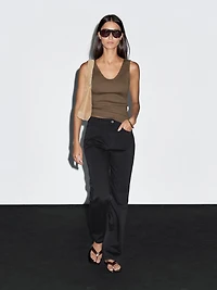 Top avec liseré effiloché en coton mélangé