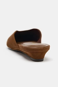 SUEDE WEDGE SLINGBACKS