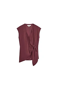 FLOWY KNOTTED TOP