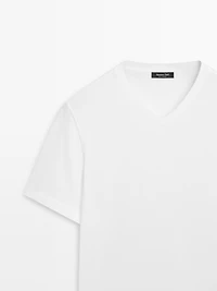 T-shirt col en V 100 % coton