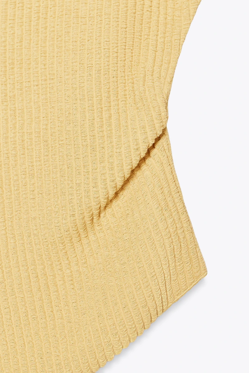 DRAPED TEXTURED TOP