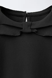 RIBBED PETER PAN COLLAR T-SHIRT