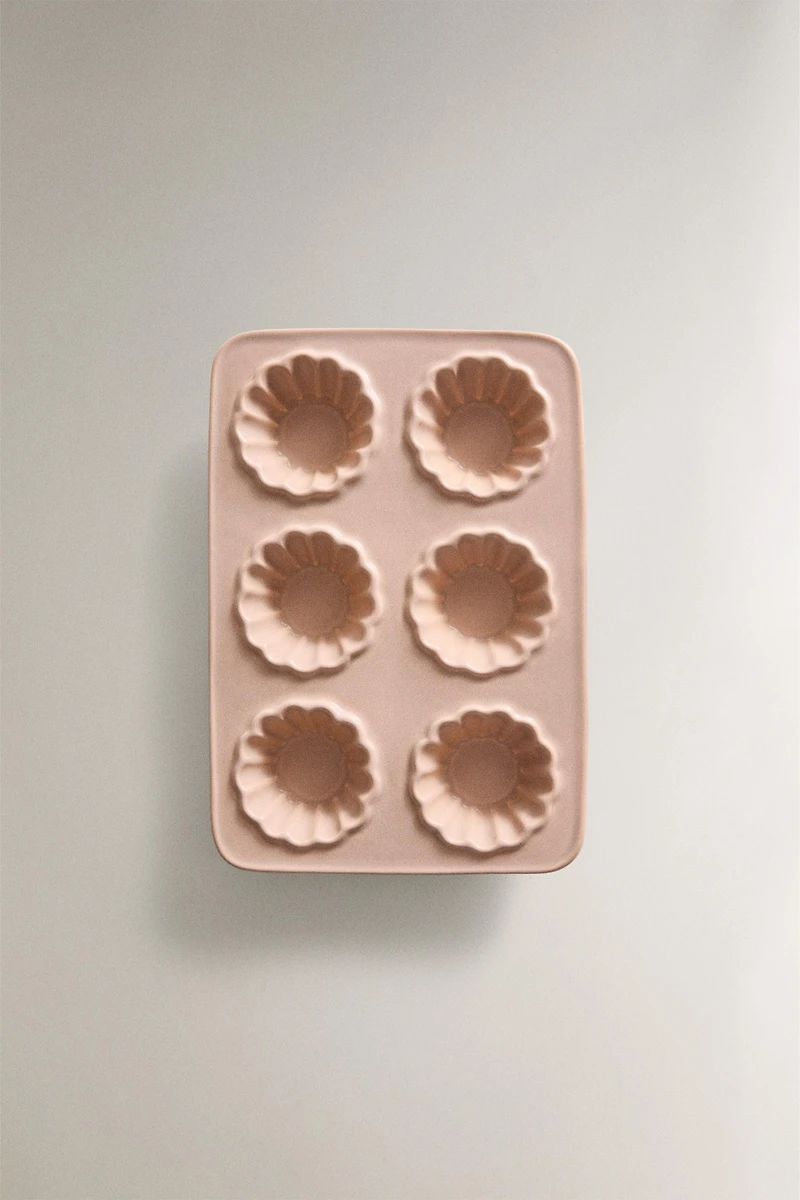 MUFFIN BAKING MOLD