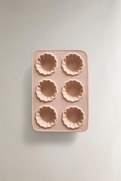 MUFFIN BAKING MOLD