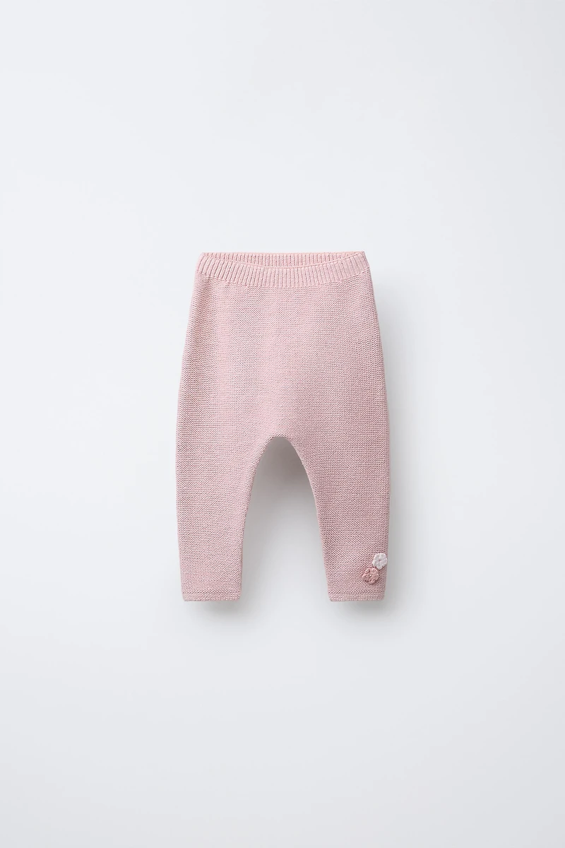 CROCHETED FLOWER KNIT PANTS