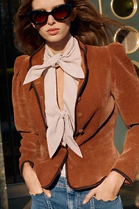 CONTRASTING TRIM BLAZER