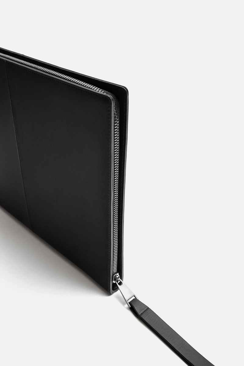 LEATHER CLUTCH