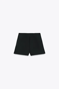 HIGH-WAISTED SHORTS