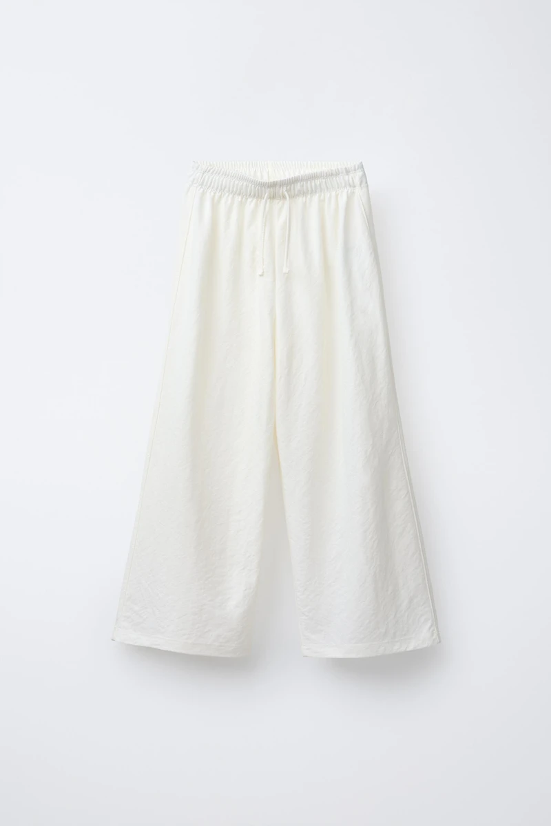 FLOWY WIDE LEG PANTS