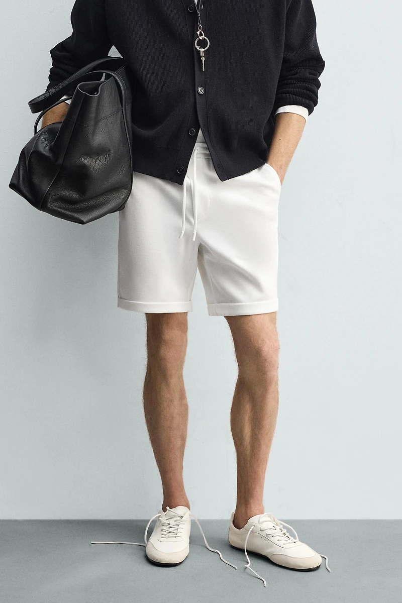 BERMUDA REGULAR FIT CONFORT