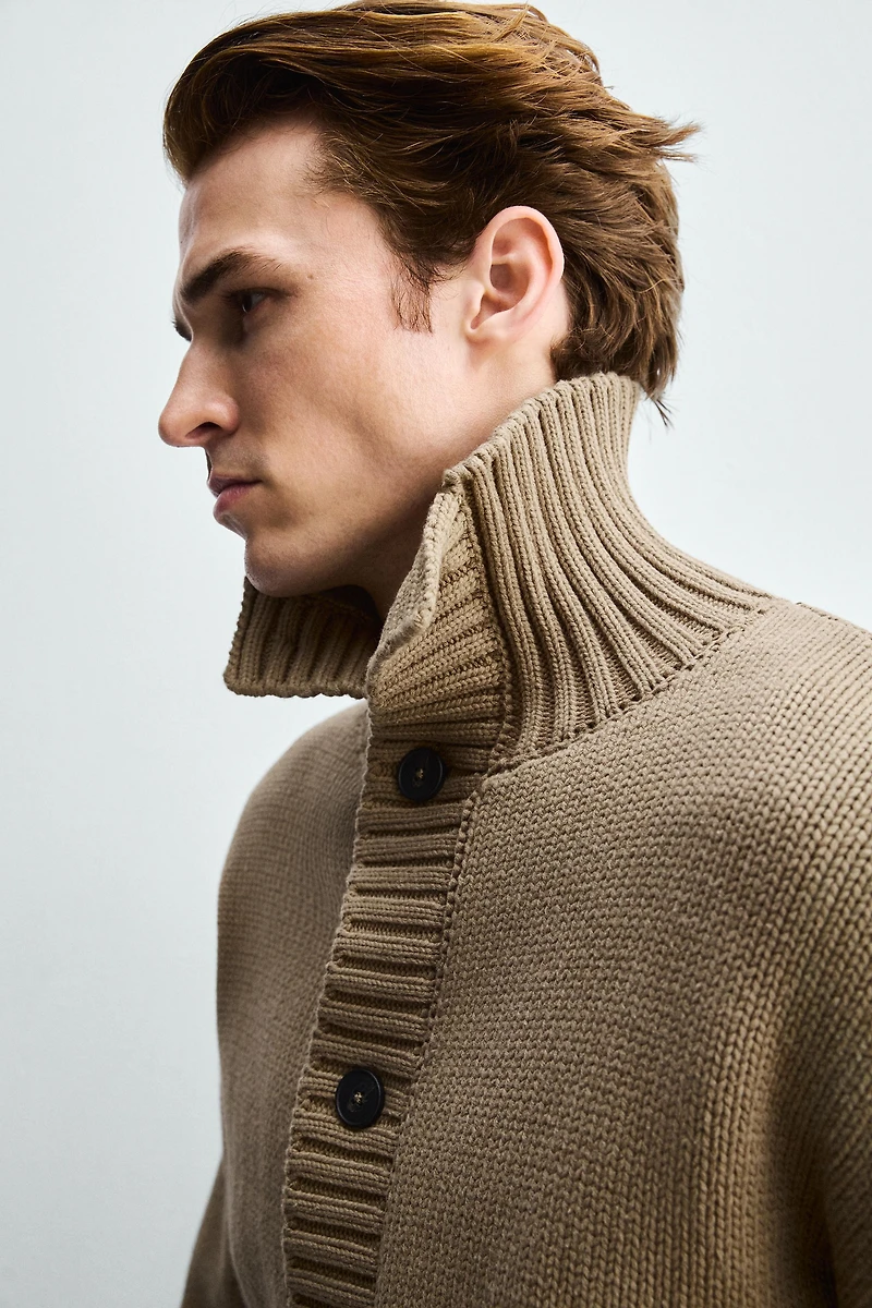 STRUCTURED KNIT CARDIGAN