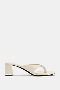 WIDE HEEL SANDALS