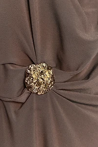 ROBE DRAPÉE ORNEMENT